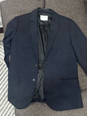 Everlane Navy Two-Button Tailored Blazer